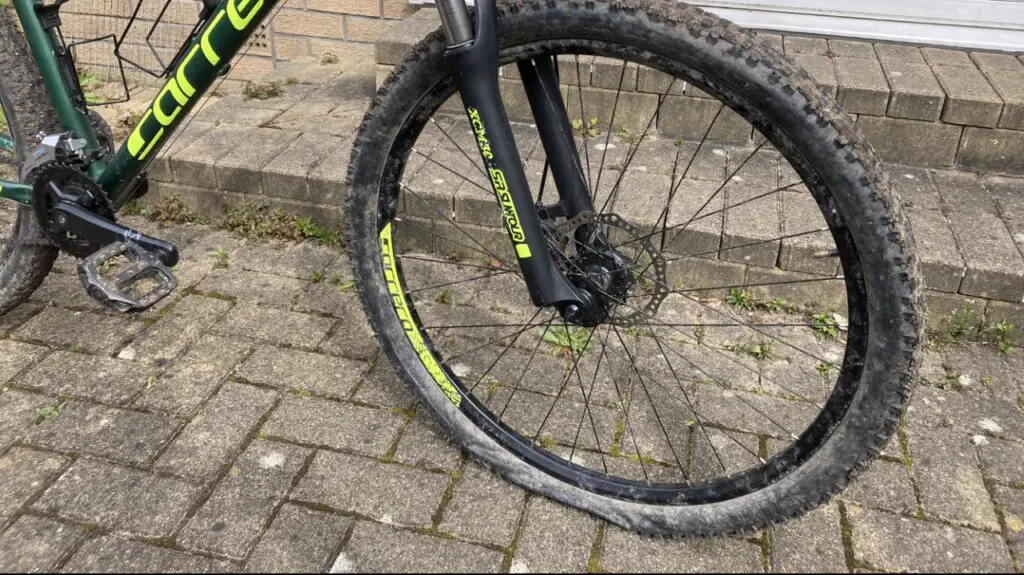 Do Mountain Bikes Get Less Punctures Than Road Bikes